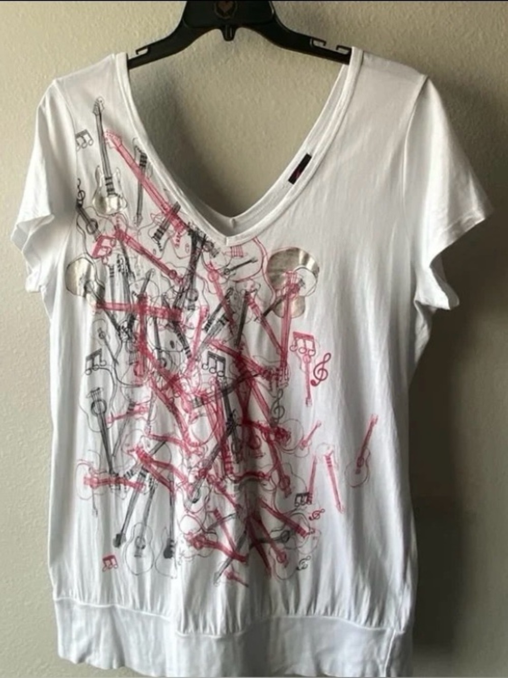 Torrid vintage deep v Guitar Logo Print Top,Y2K Women’s Size 2Plus